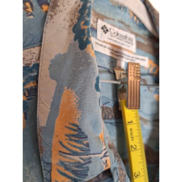 Columbia Size XL Men's Button Up Short sleeve Shirt - Picture 5 of 10